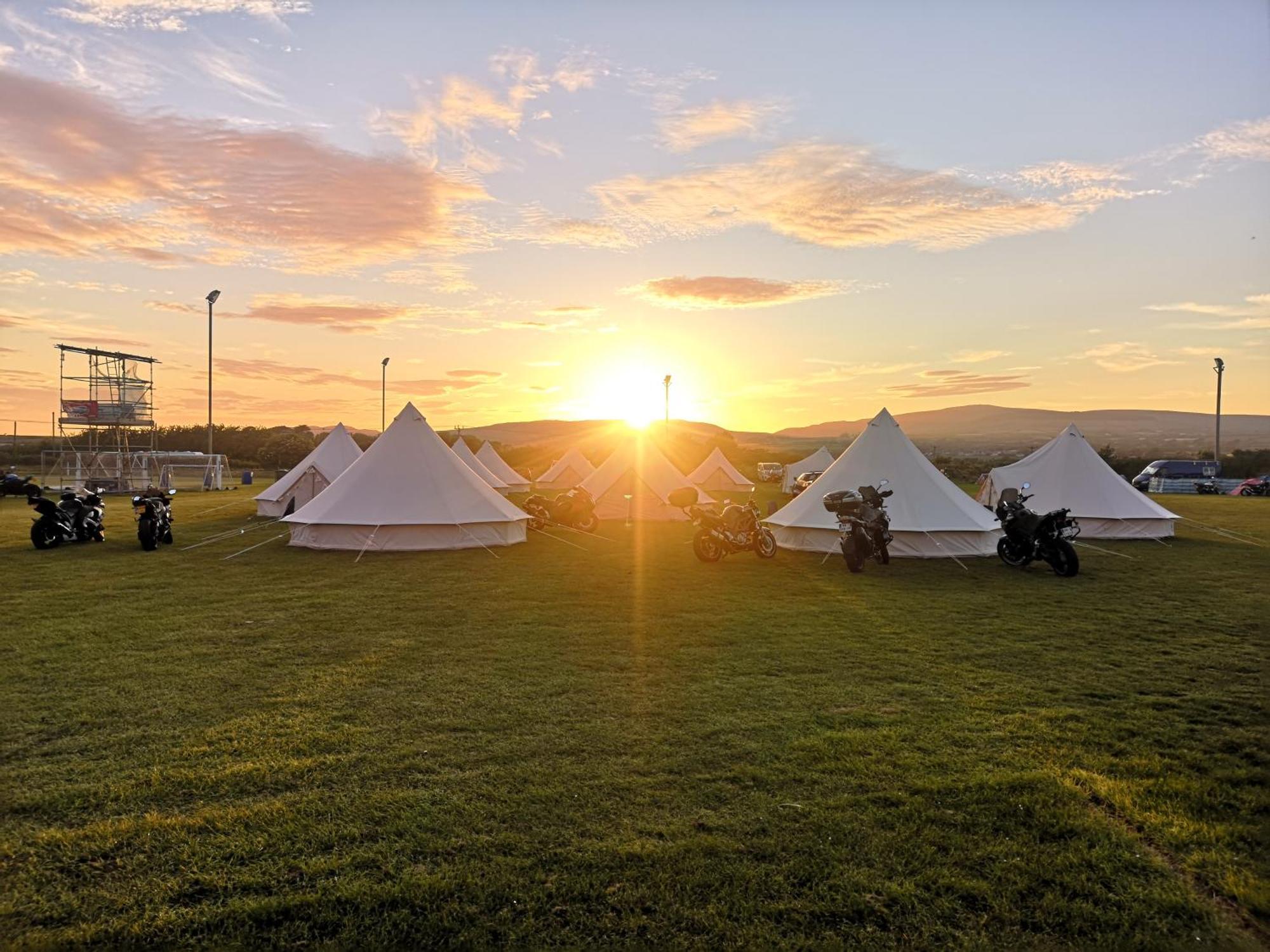 Nine Yards Bell Tents At The Tt - Castletown Eksteriør billede